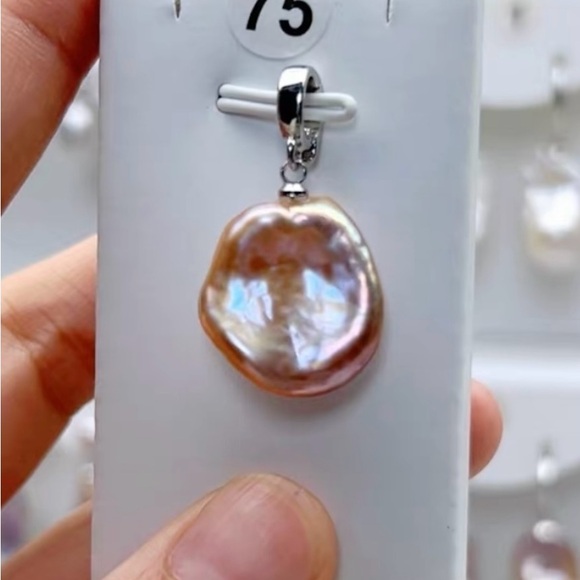 J1- A set of Metallic Natural Baroque Pearl Necklace & Pendant - Picture 2 of 2